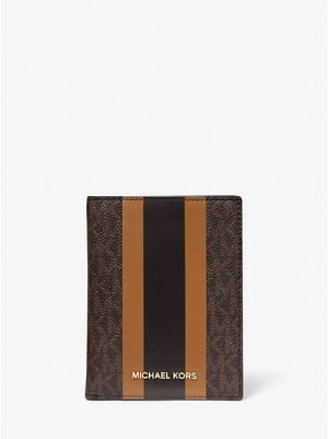 Michael Kors Bedford Travel Medium Logo Stripe Passport Portefeuille Dames Bruin | 021839-APO