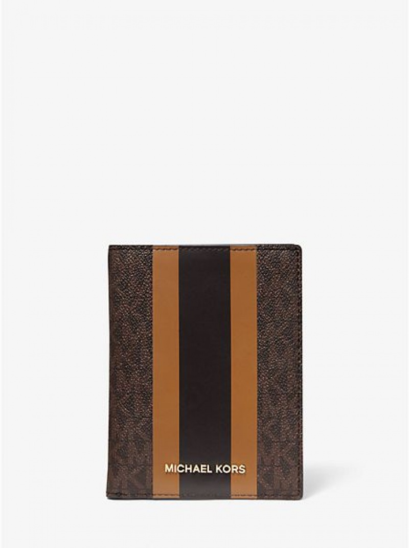 Michael Kors Bedford Travel Medium Logo Stripe Passport Portefeuille Dames Bruin | 021839-APO